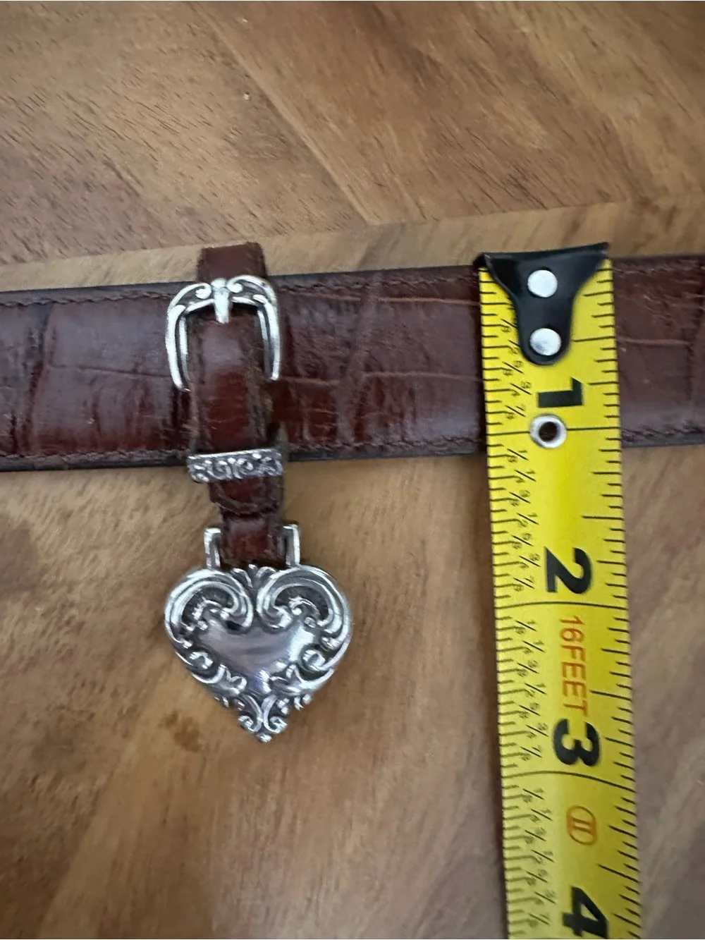 Vtg 90’s Brighton  Brown Croc Embossed Leather Silver Heart Western Belt SZ 28